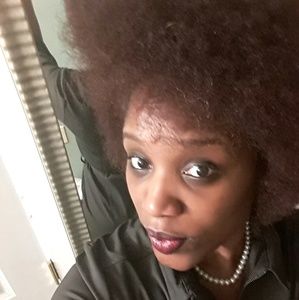 Meet your Posher, Joy